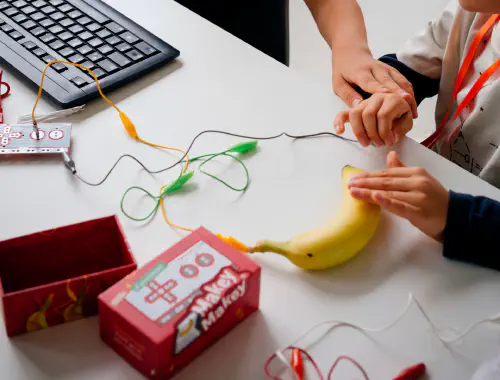 04 Embedded was? Raspberry Pi trifft Banane.